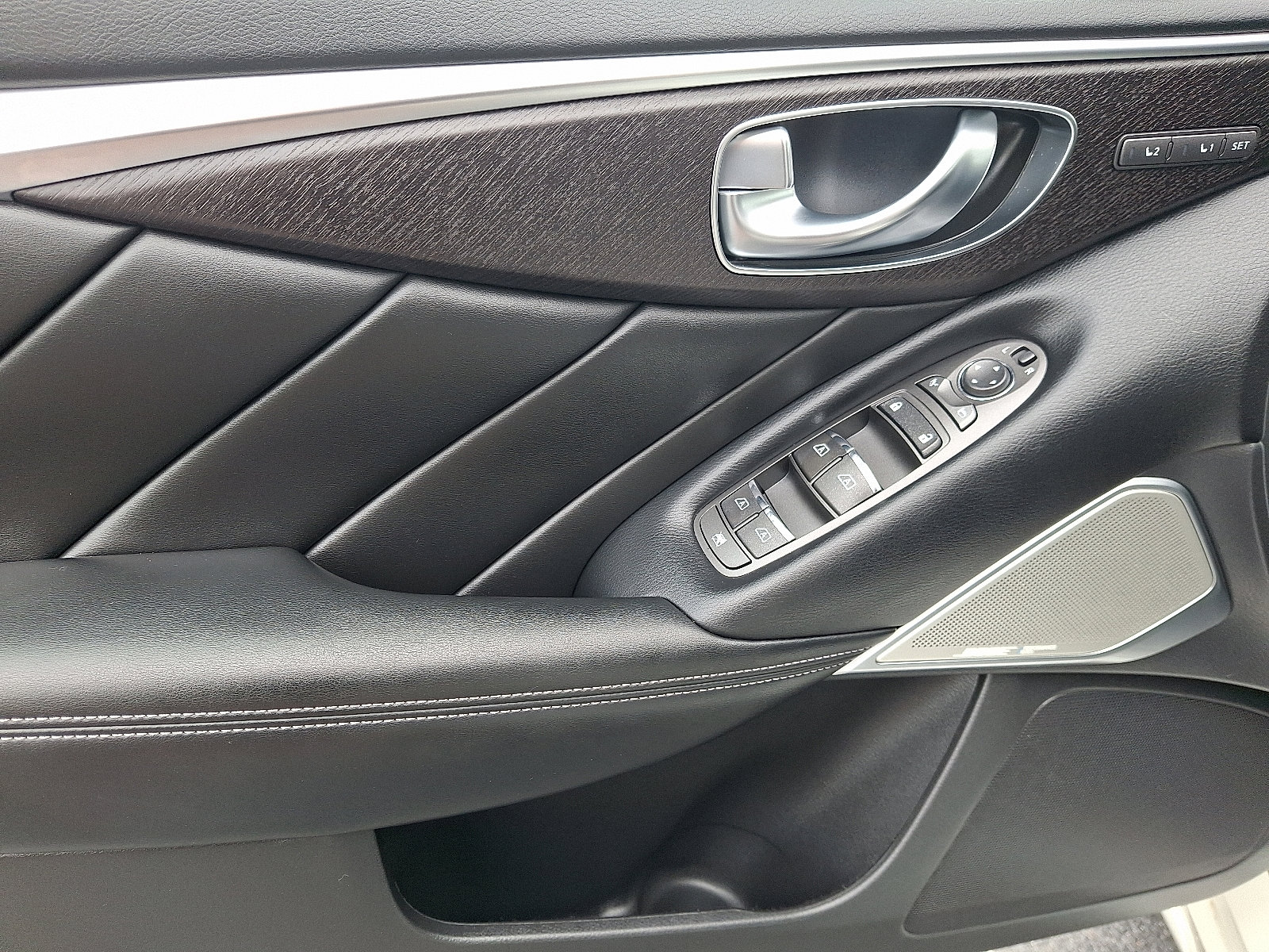 Certified 2022 INFINITI Q50 Sensory image 12