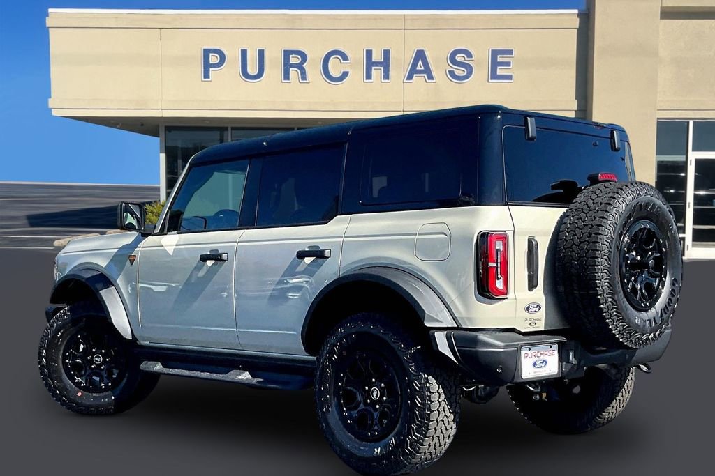 New 2026 Ford Bronco Badlands image 3