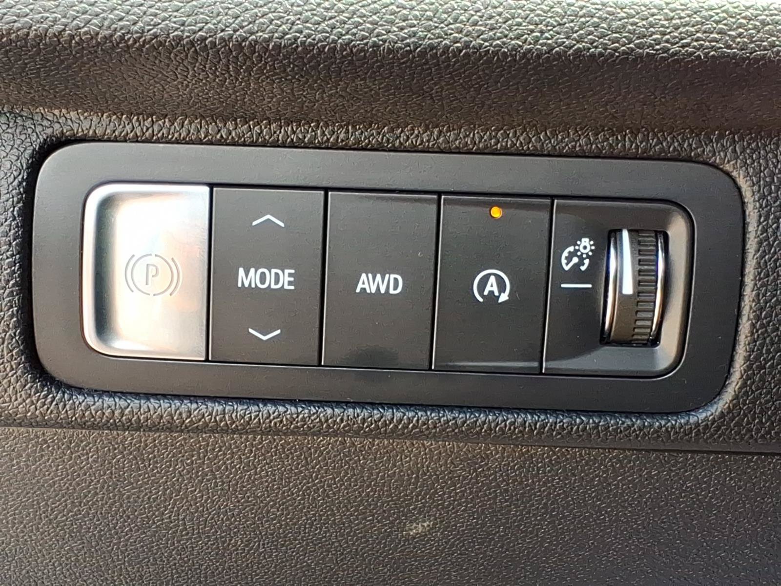 Used 2024 Chevrolet Traverse RS AWD/4WD image 19