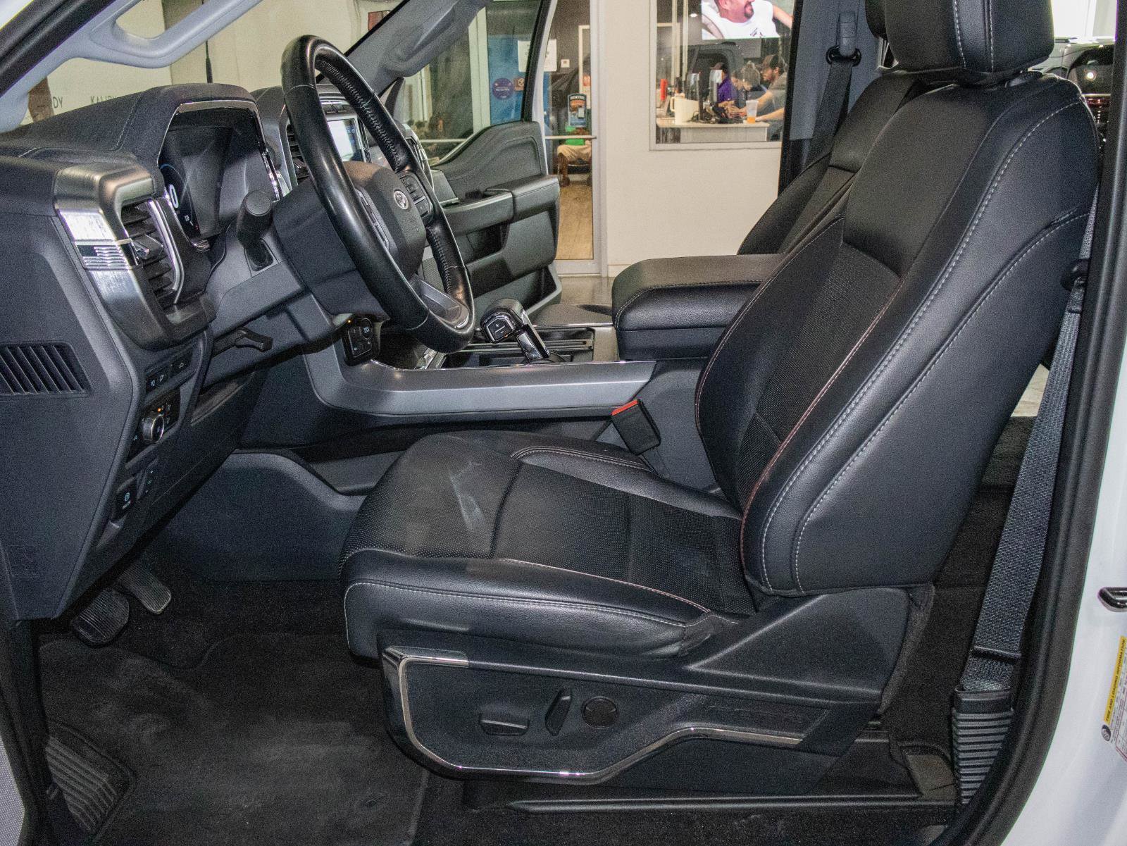 Used 2023 Ford F150 Lariat w/ Trailer Tow Package AWD/4WD image 8