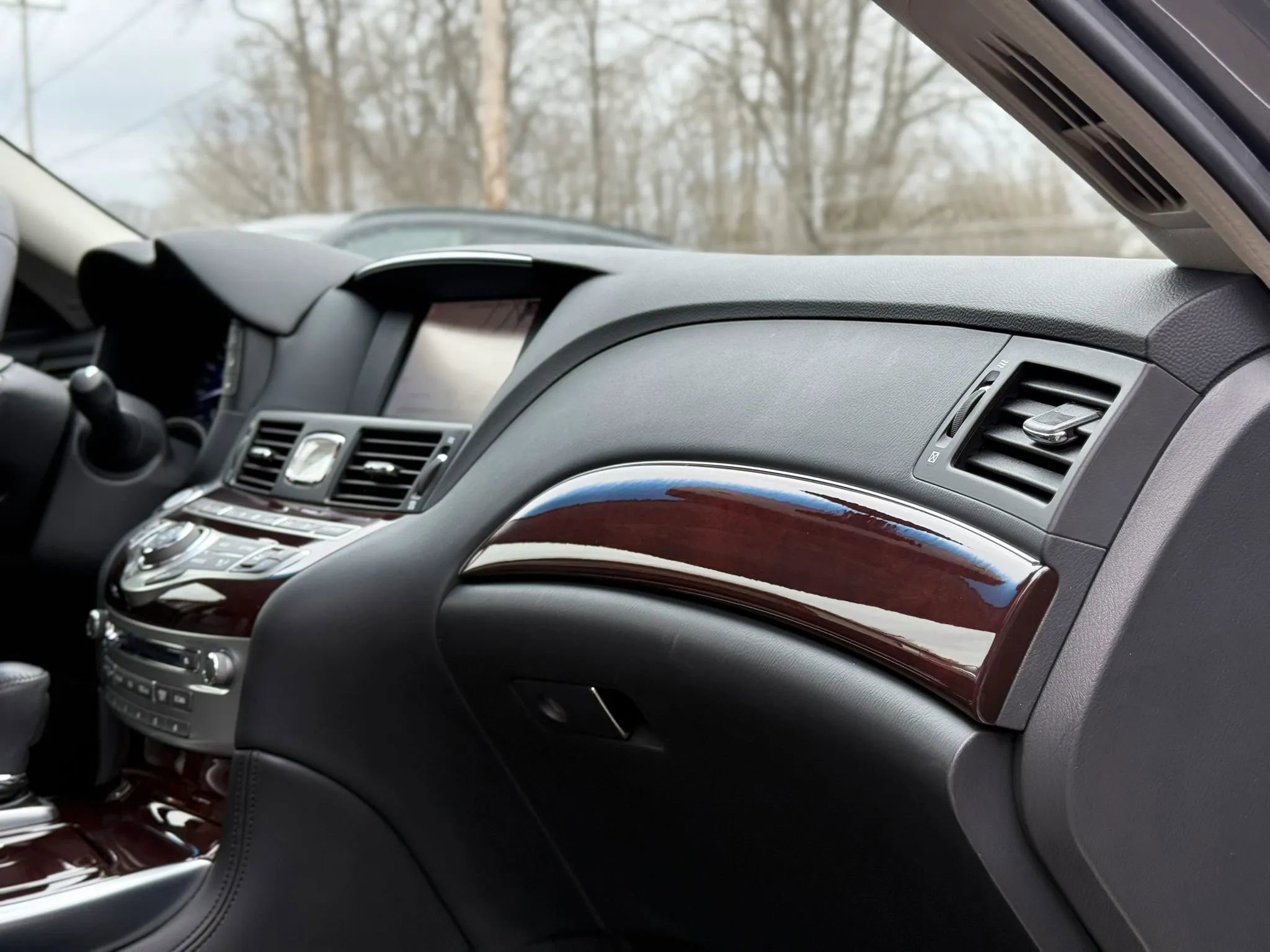 Used 2015 INFINITI Q70 3.7 image 44