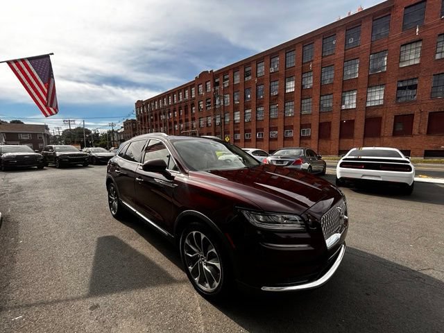 Used 2022 Lincoln Nautilus Reserve w/ Equipment Group 201A AWD/4WD image 3