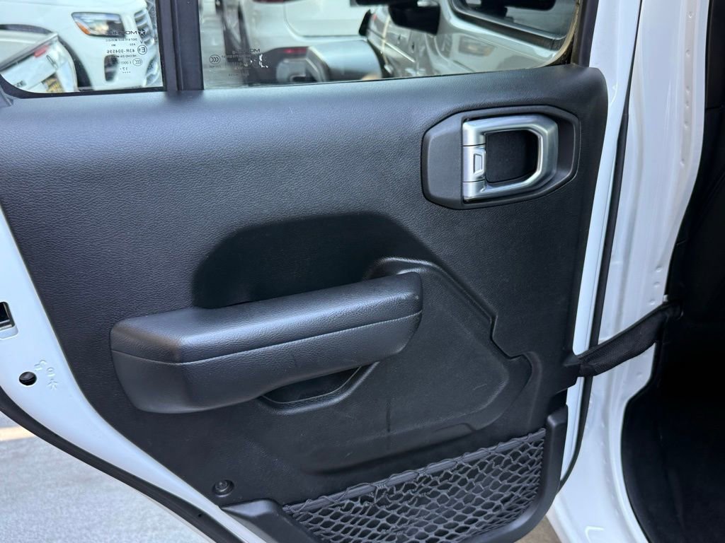 Used 2018 Jeep Wrangler Unlimited Sport S image 23