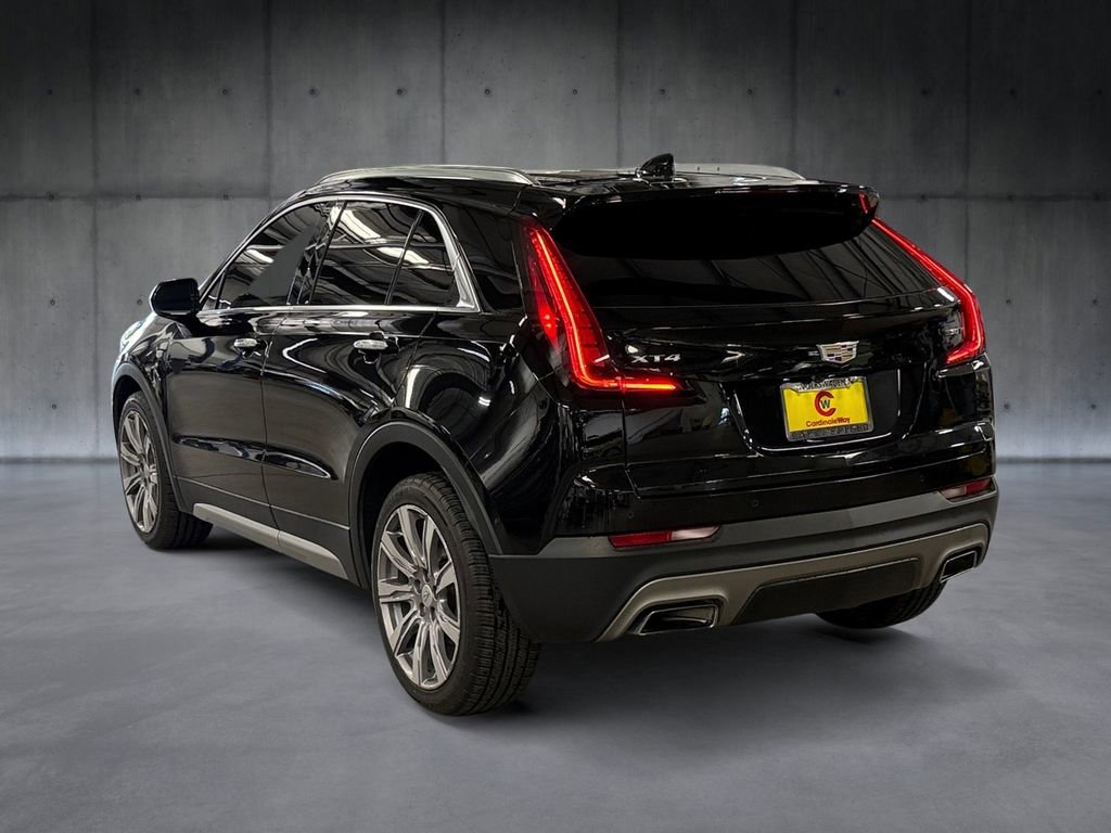 Used 2020 Cadillac XT4 Premium Luxury FWD image 3