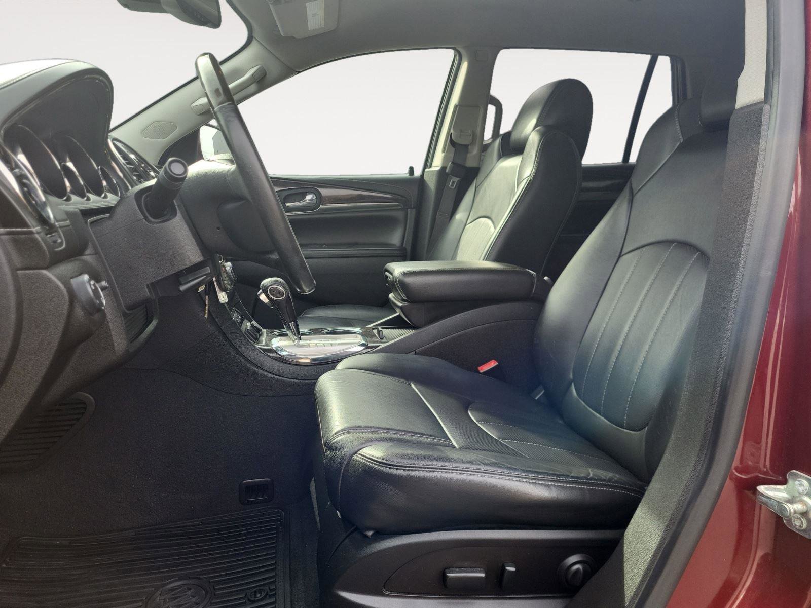 Used 2017 Buick Enclave Leather w/ Trailering Package image 10