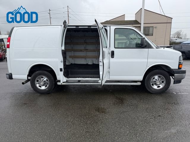 Used 2024 Chevrolet Express 2500 w/ Driver Convenience Package image 33