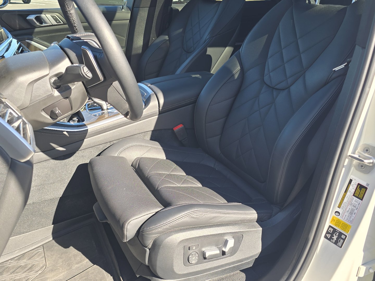 Used 2023 BMW X5 xDrive40i w/ Premium Package AWD/4WD image 44