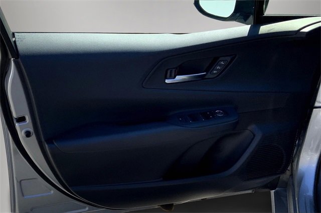 Used 2025 Toyota Prius Plug-In Hybrid image 17