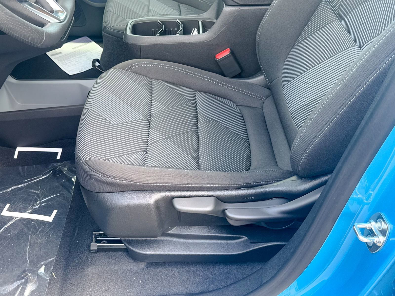 New 2027 Chevrolet Bolt LT w/ LPO, All-Weather Package FWD image 10