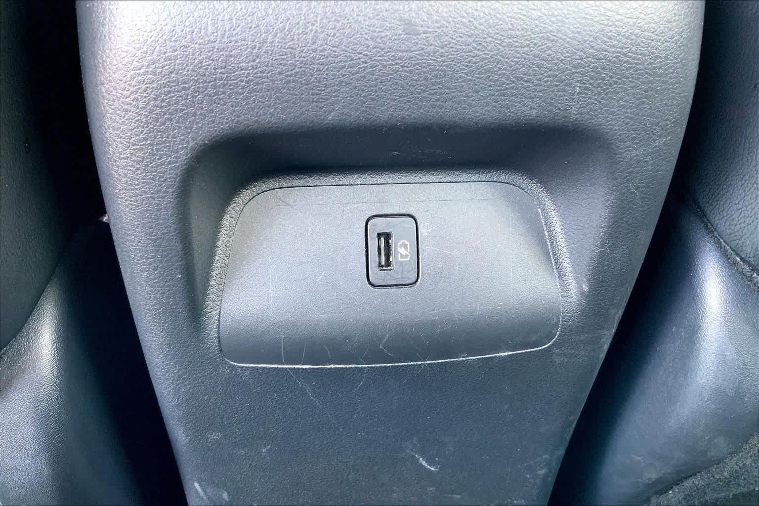 Used 2025 Nissan Sentra SR w/ SR Premium Package FWD image 36