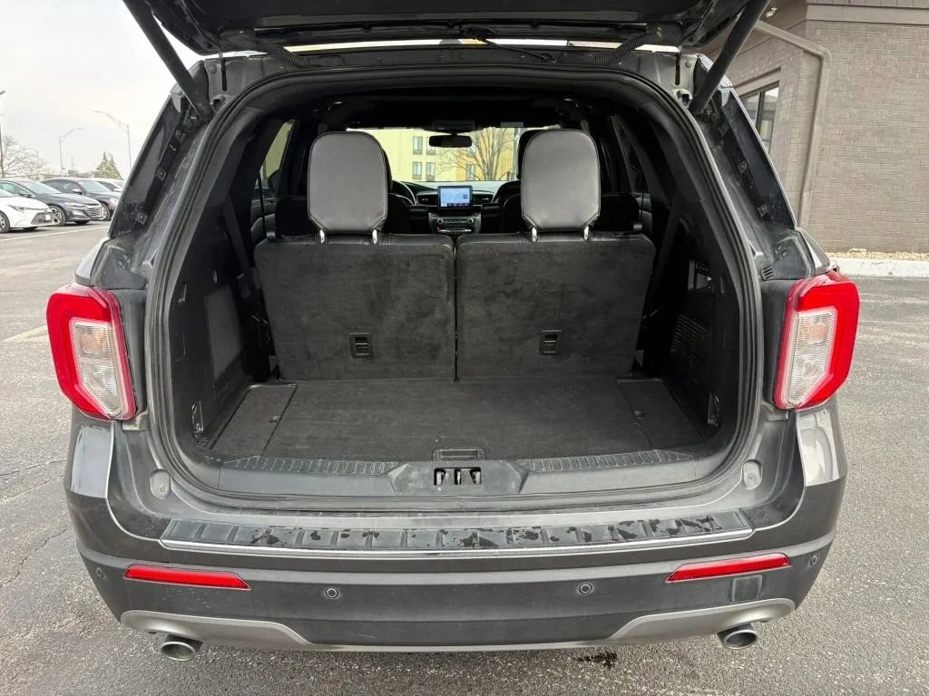 Used 2020 Ford Explorer Limited AWD/4WD image 25