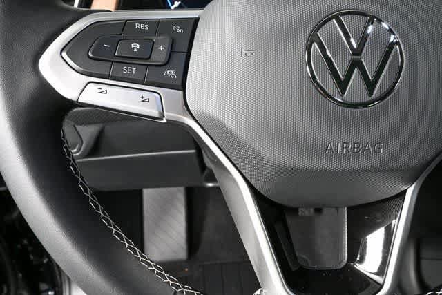 New 2026 Volkswagen Atlas SE image 9