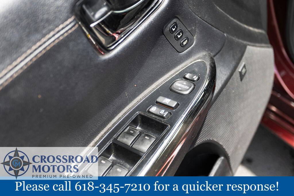 Used 2016 Toyota Avalon Limited FWD image 16