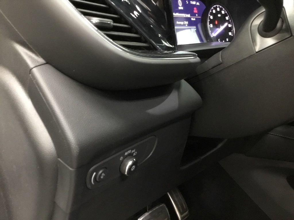 Used 2023 Buick Envision Essence w/ Sport Touring Package image 8