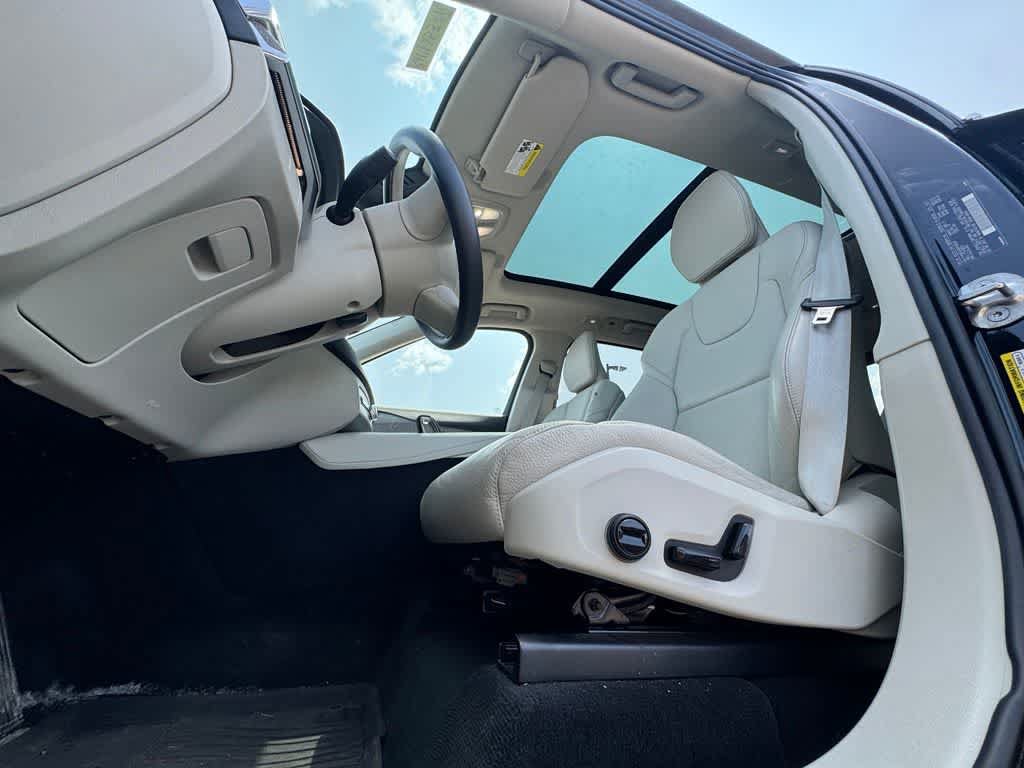 Used 2024 Volvo XC90 B6 Plus w/ Protection Package Premier AWD/4WD image 18
