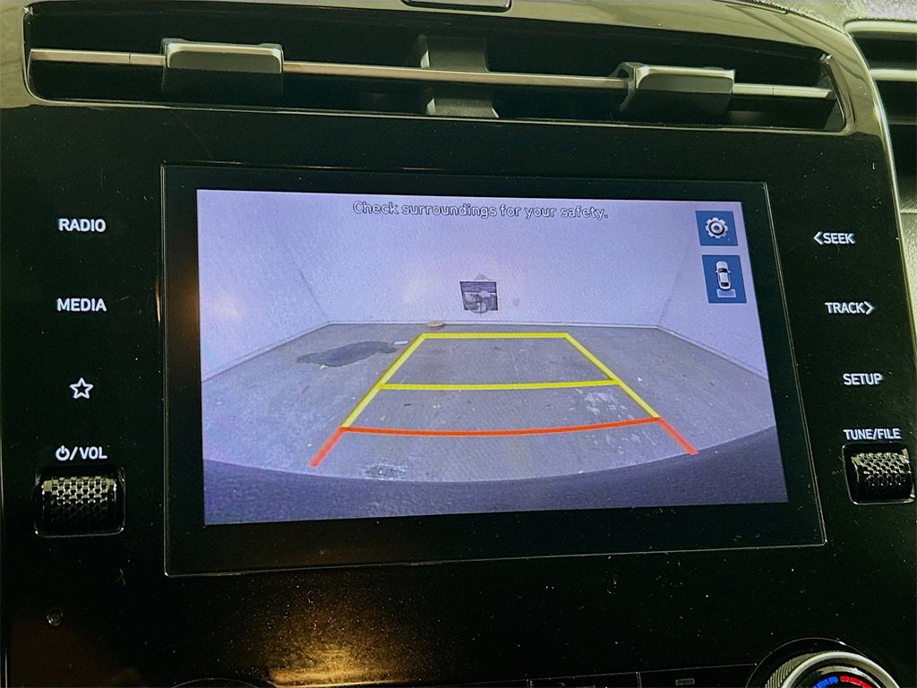 Used 2023 Hyundai Santa Cruz SEL image 11