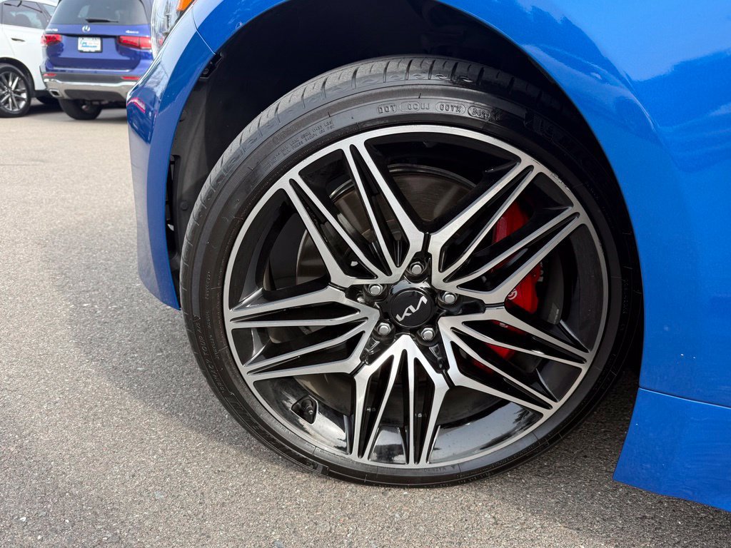 Used 2022 Kia Stinger GT1 AWD/4WD image 36