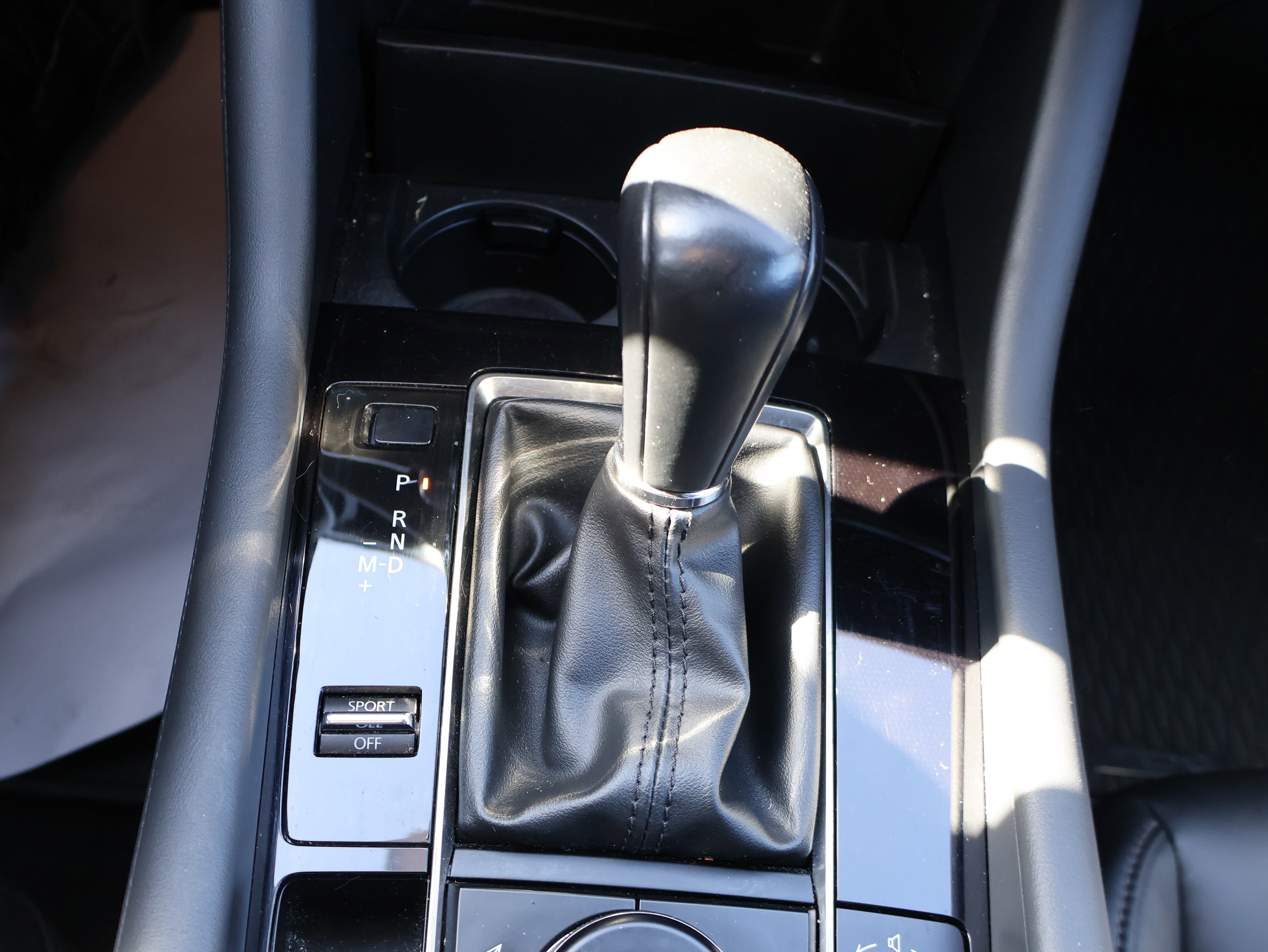 Used 2019 MAZDA MAZDA3 Hatchback w/ Preferred Package image 30