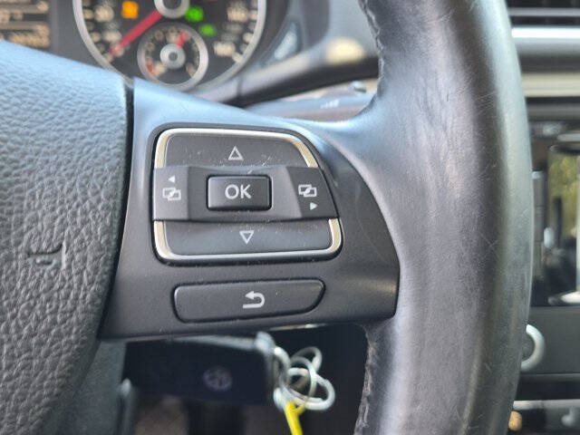 Used 2012 Volkswagen Passat 2.5 SE FWD image 19