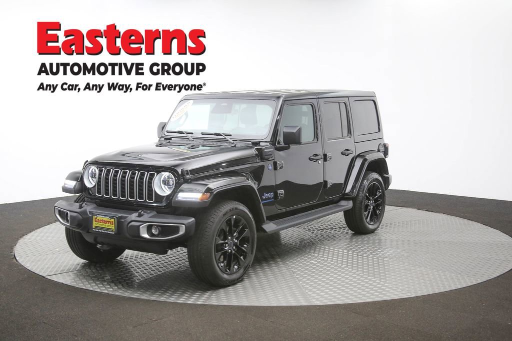 Used 2025 Jeep Wrangler Unlimited Sahara AWD/4WD image 51