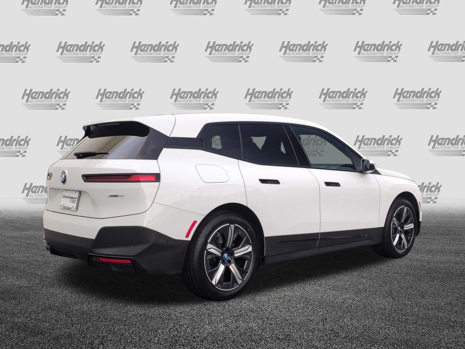 Certified 2022 BMW iX xDrive50 AWD/4WD image 10