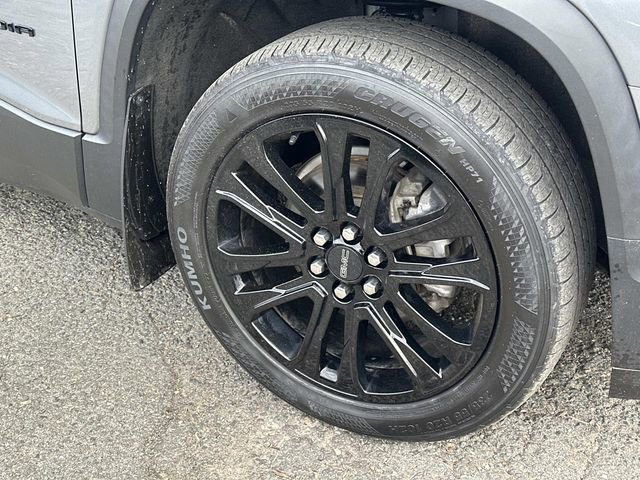 Used 2022 GMC Acadia SLE w/ Elevation Edition image 7