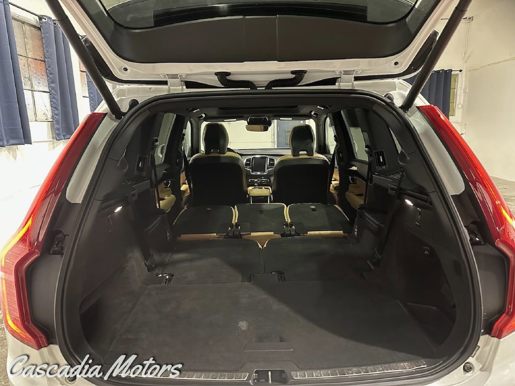 Used 2019 Volvo XC90 T6 Momentum image 12