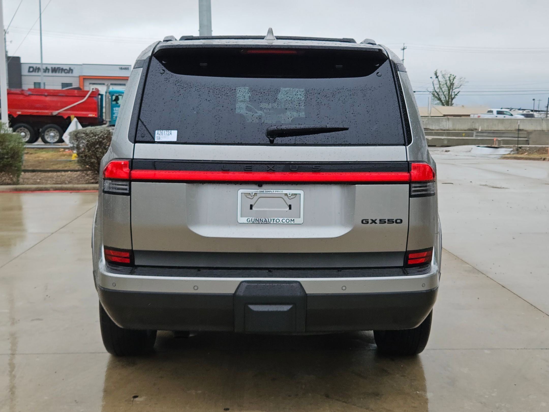 Used 2024 Lexus GX 550 w/ Accessory Package (Z1) image 4