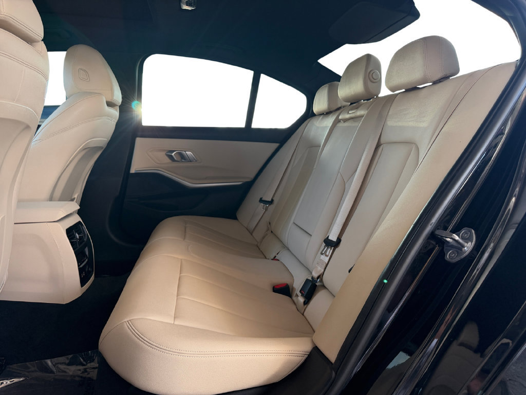 Used 2019 BMW 330i Sedan w/ Premium Package RWD image 16