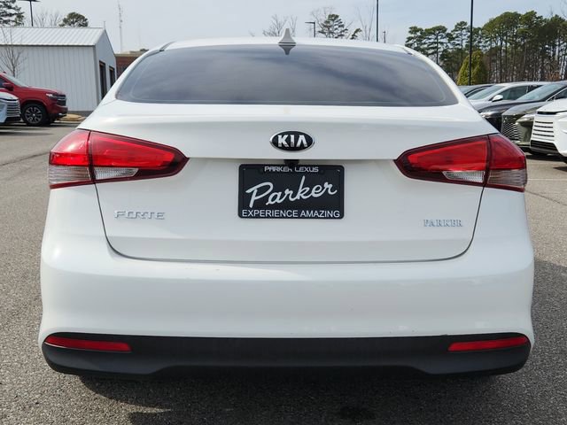 Used 2017 Kia Forte LX image 6