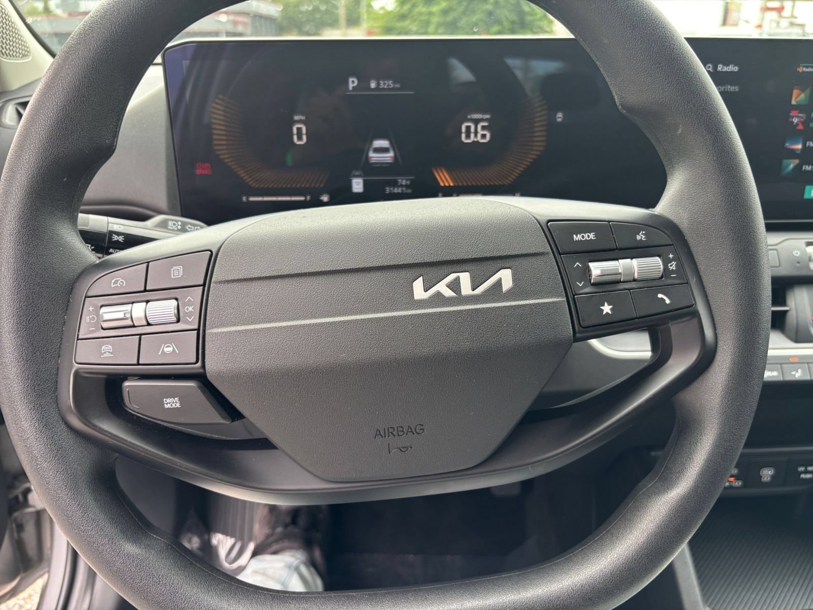 Used 2025 Kia K4 FWD image 25