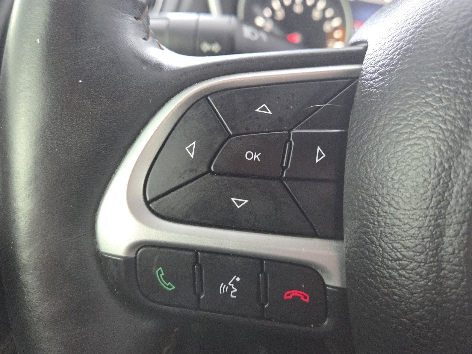 Used 2018 Jeep Compass Limited image 29