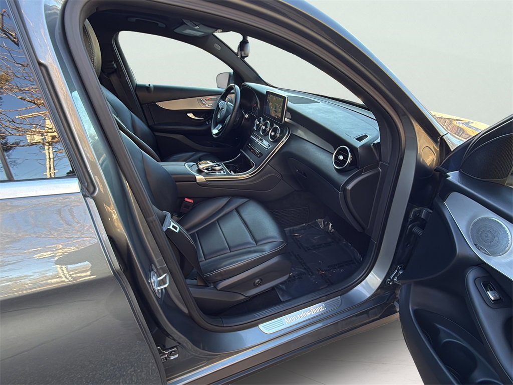 Used 2019 Mercedes-Benz GLC 300 4MATIC Coupe image 22