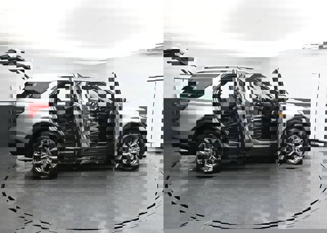 Used 2023 Ford Explorer Limited w/ Equipment Group 301A image 38