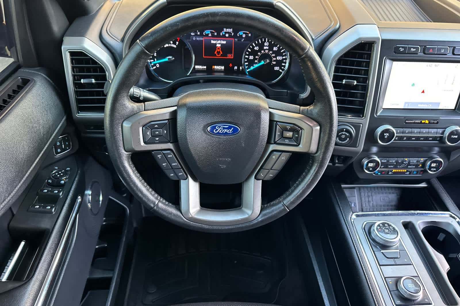 Used 2020 Ford Expedition XLT w/ Equipment Group 202A AWD/4WD image 13