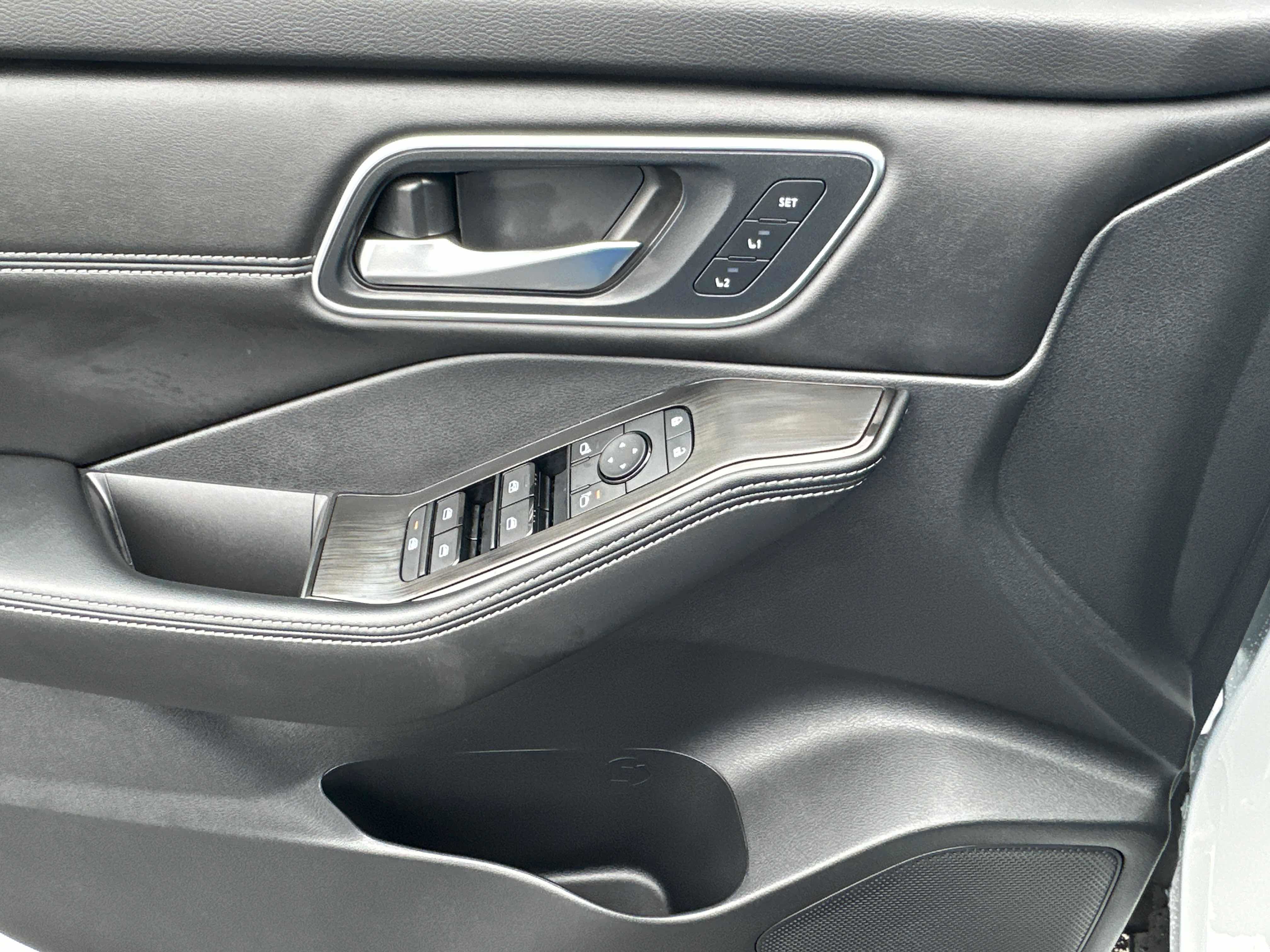 New 2026 Nissan Rogue Platinum image 20