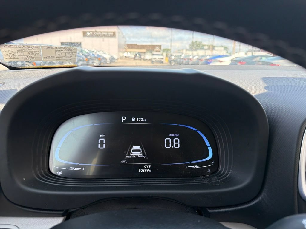 Certified 2024 Hyundai Venue SEL FWD image 35