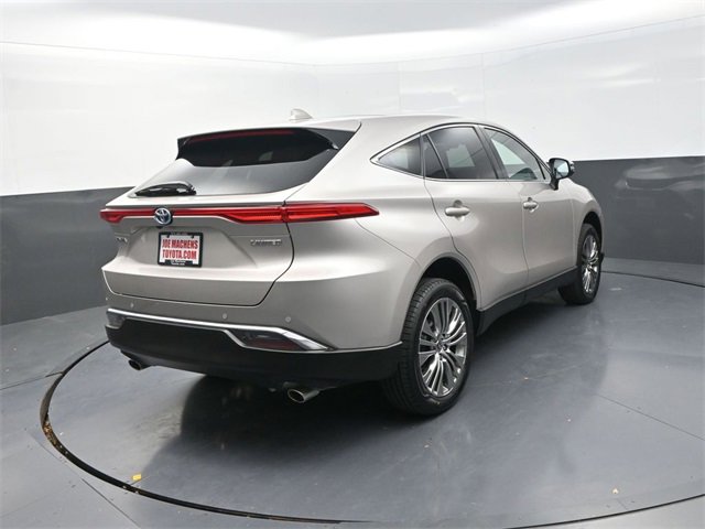 Used 2023 Toyota Venza Limited image 7