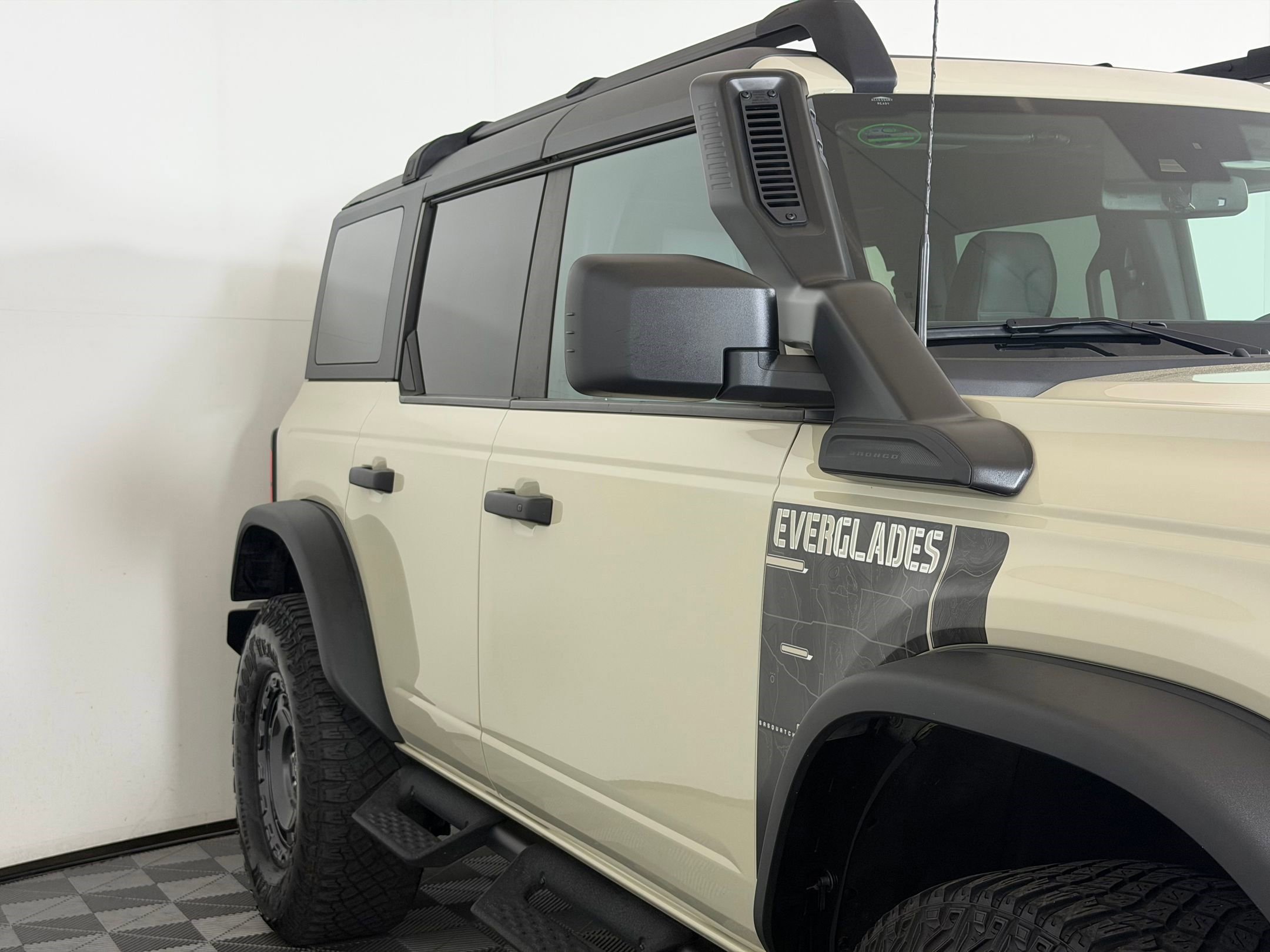 Used 2022 Ford Bronco Everglades AWD/4WD image 22