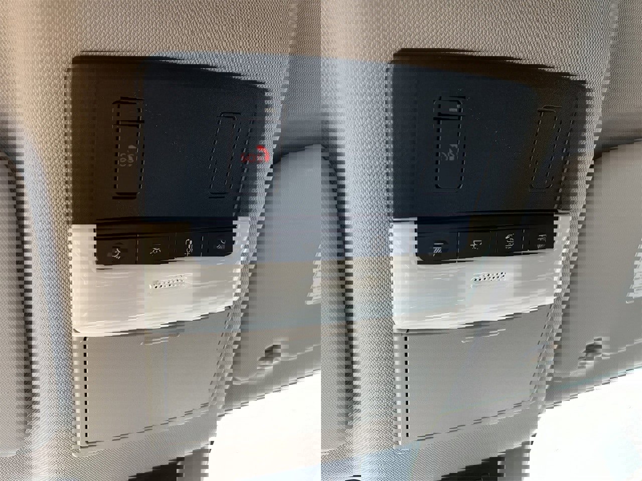 Certified 2024 Nissan Rogue SV image 19