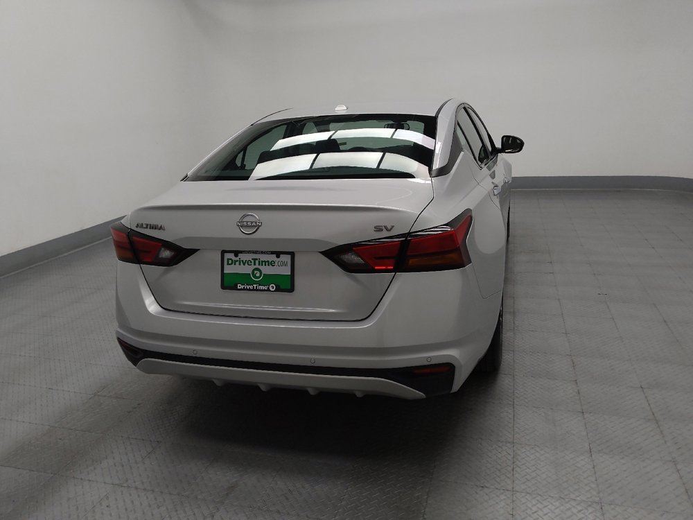 Used 2024 Nissan Altima 2.5 SV image 7