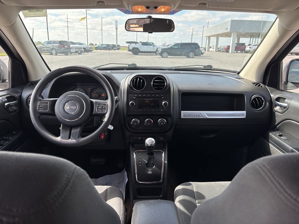 Used 2014 Jeep Compass Sport image 23