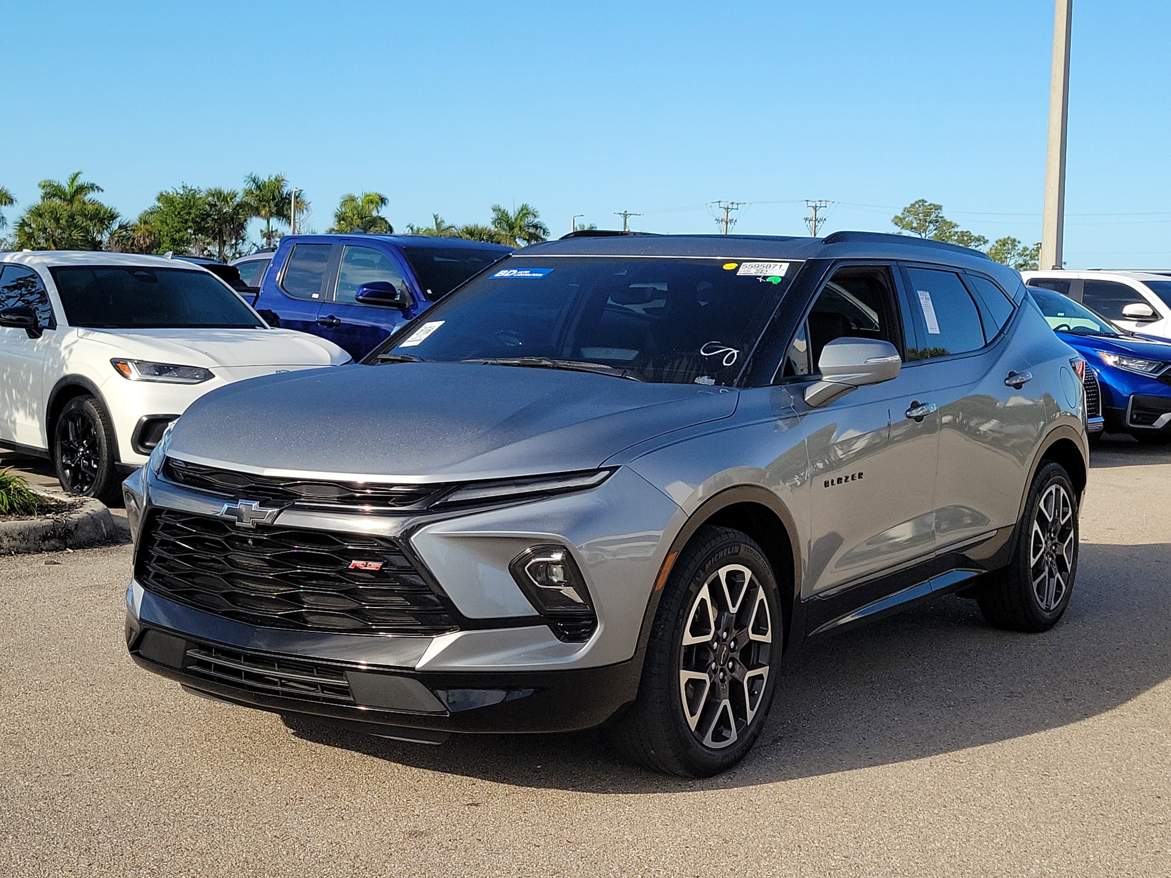 Used 2023 Chevrolet Blazer RS w/ Driver Confidence II Package FWD image 3