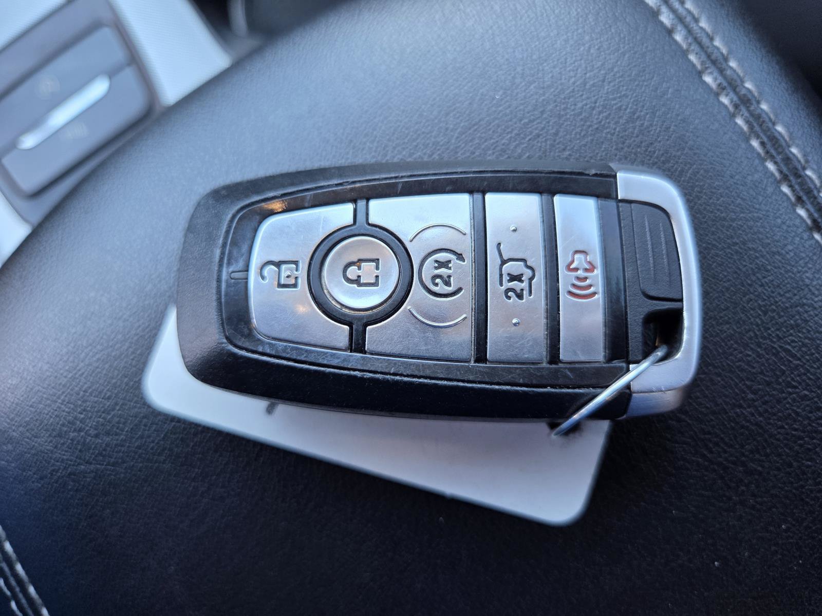 Used 2024 Ford Edge Titanium AWD/4WD image 28