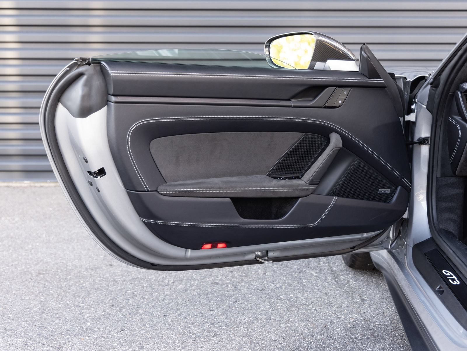 Certified 2024 Porsche 911 GT3 RWD image 21