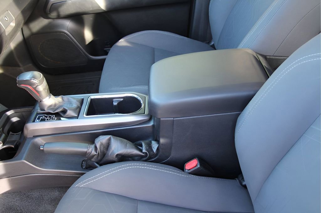 Used 2019 Toyota Tacoma TRD Sport image 19