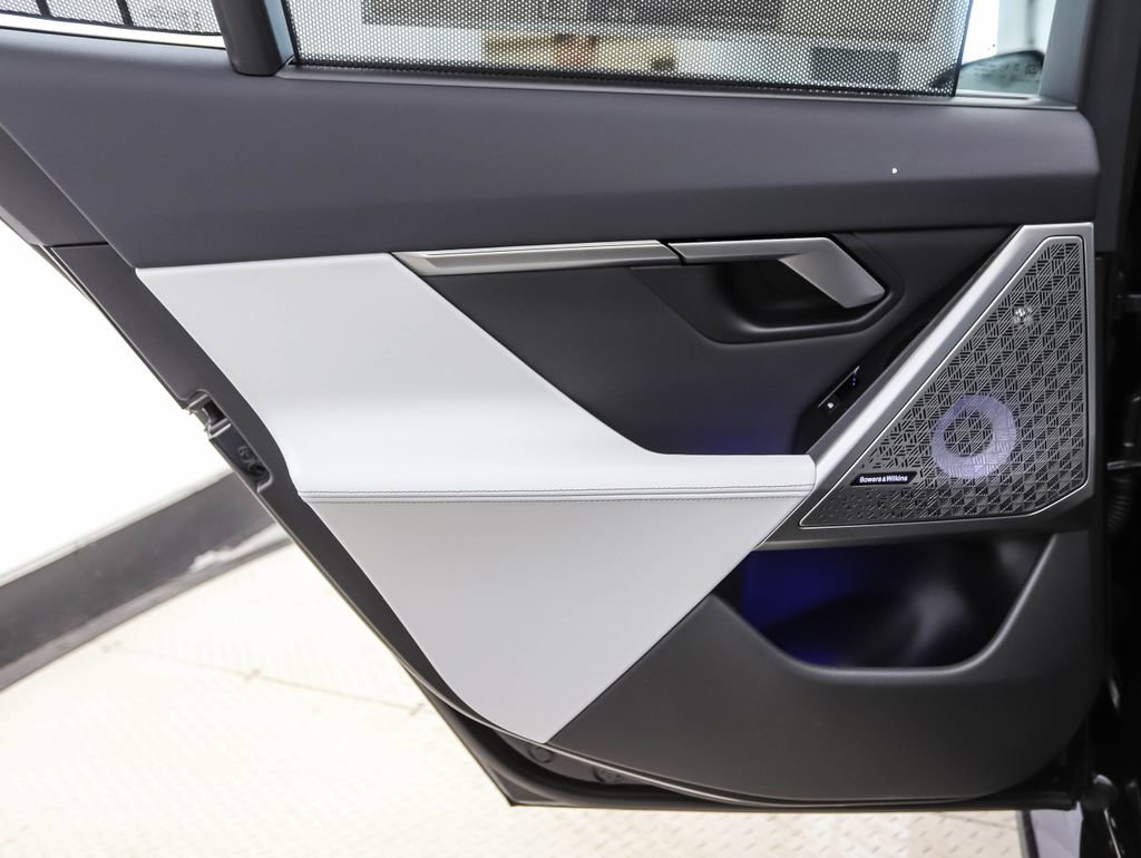 New 2026 BMW M5 Touring w/ Executive Package image 21