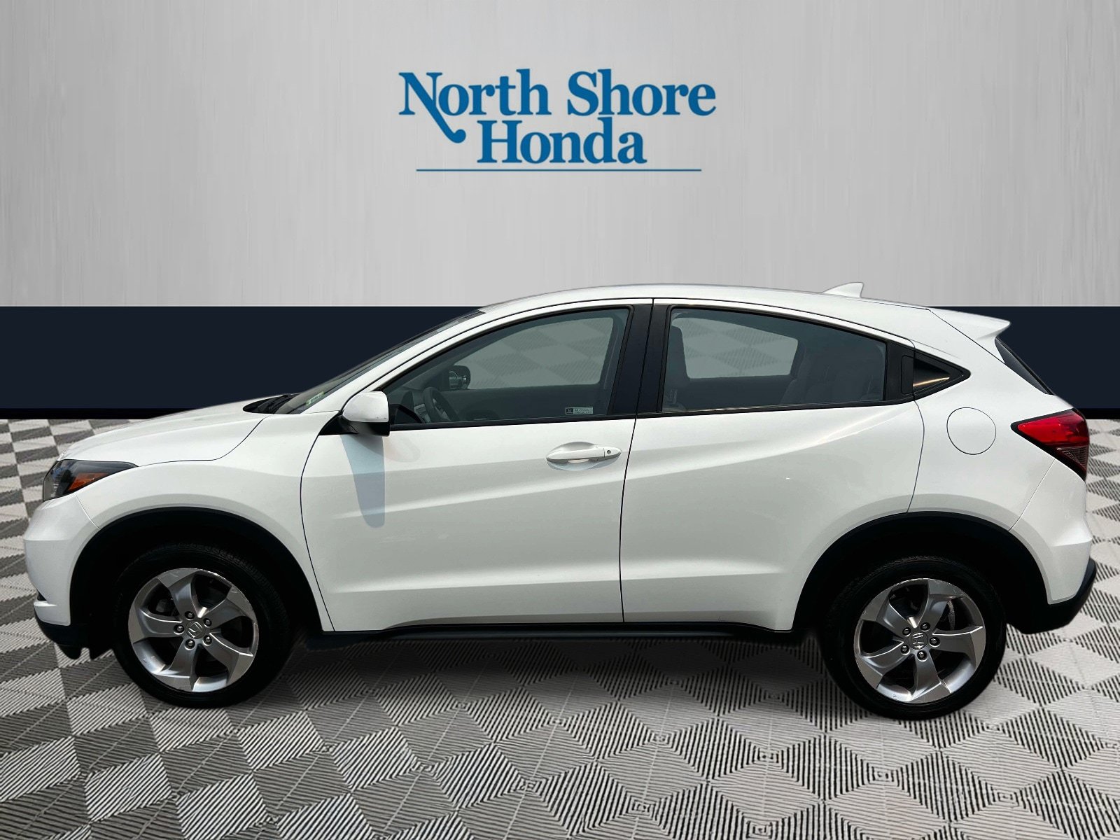 Certified 2018 Honda HR-V LX image 4