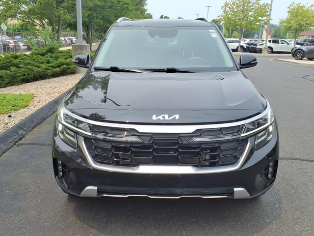 Used 2024 Kia Seltos SX w/ SX Sunroof Package AWD/4WD image 2
