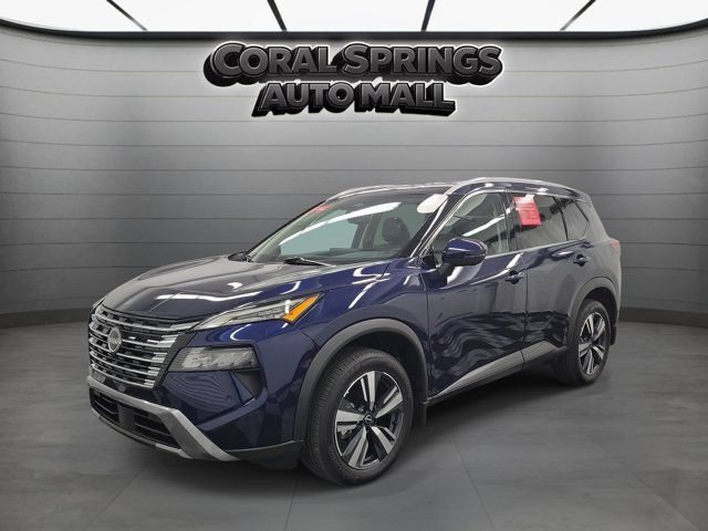 Certified 2025 Nissan Rogue SL FWD image 3